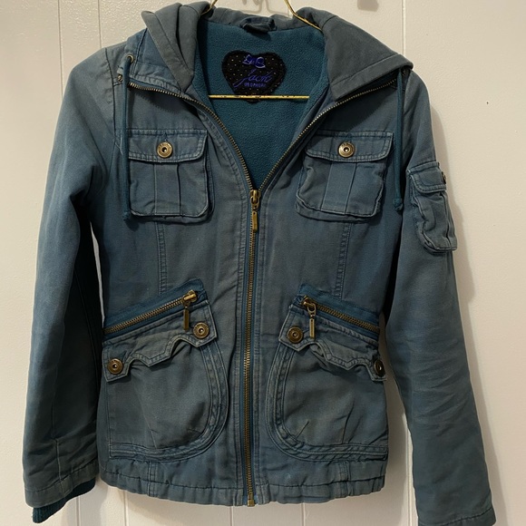 ✨SOLD✨ Bella Swan Jacket - Picture 16 of 16